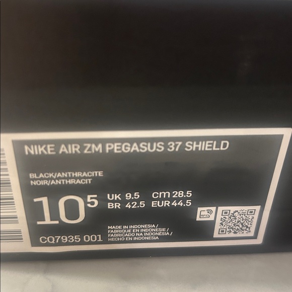 Nike Air Zoom Pegasus 37 Shield Black/Anthracite - Picture 2 of 2